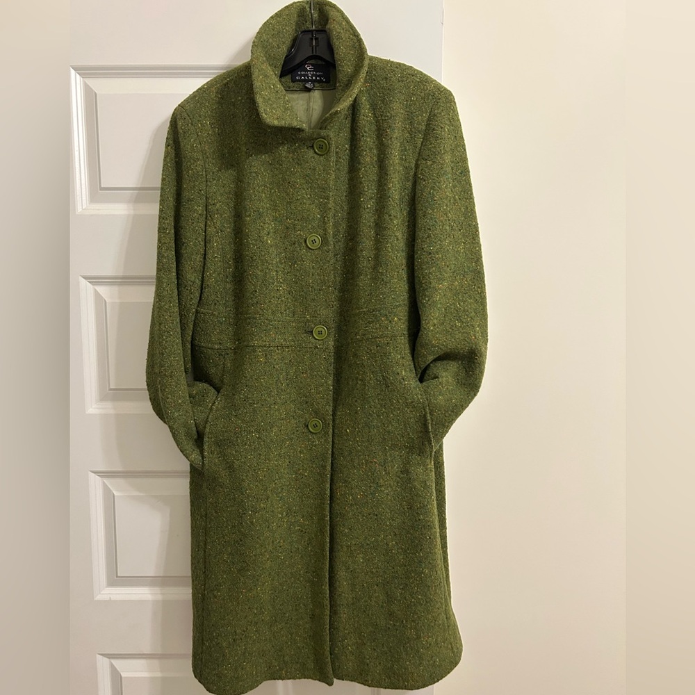 Collection by Gallery (NEW) Rare Luxury Olive Green Tweed Coat
